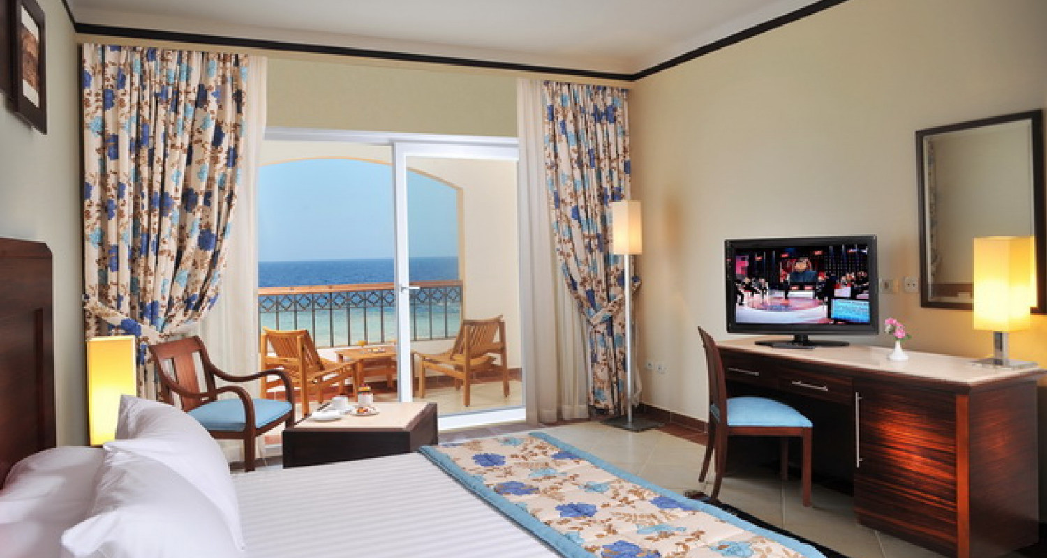 King Size Bed Beach front room
