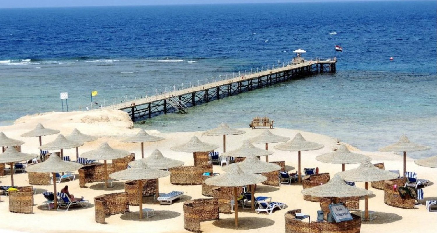 adult beach 4